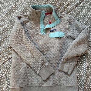 Patagonia Gray and Pink Organic Cotton Apparel